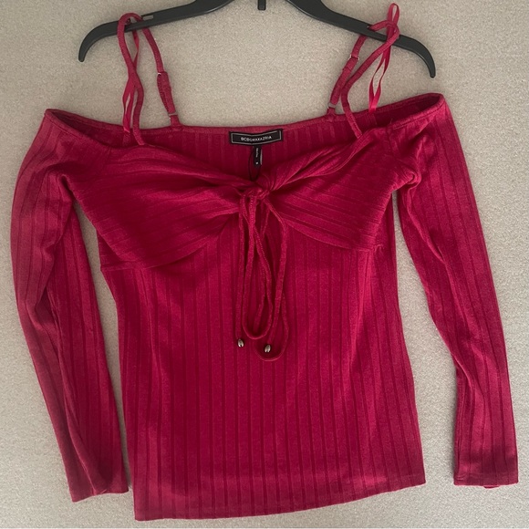 BCBGMAXAZRIA Red Cold Shoulder Knit Top Size Medium - Picture 1 of 8